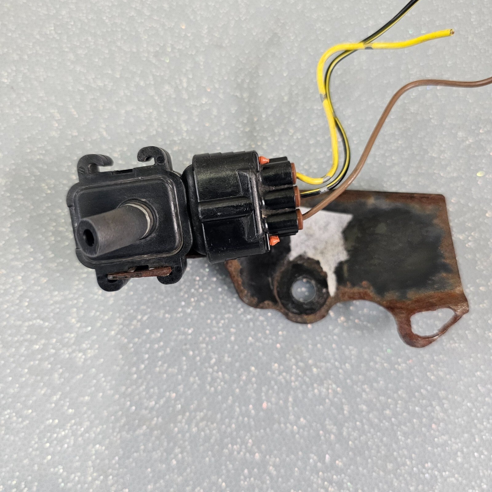 🔥1997-2001 Toyota Camry Lexus ES300 Fuel Vapor Pressure Sensor Genuine OEM