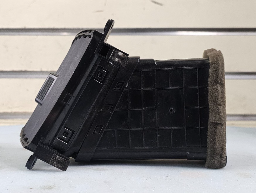 🔥2005-2010 KIA Optima Outer Left Air Dashboard Vent Grille OEM Black