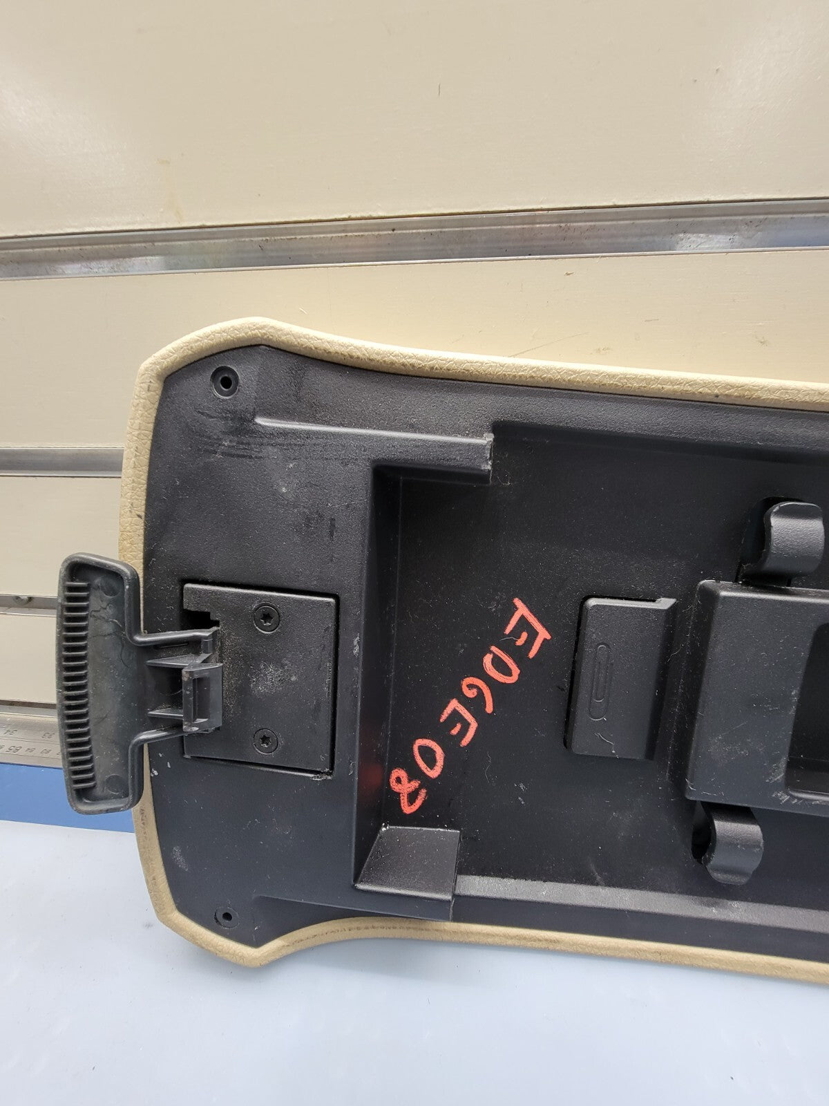 🔥2007-2010 Ford Edge Center Console Lid Leather Arm rest Assembly OEM Tan