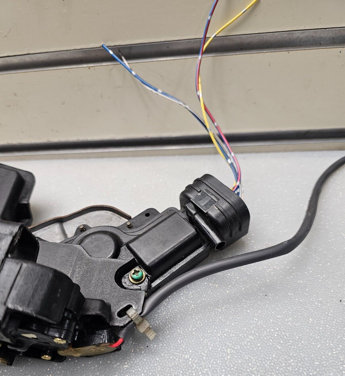 🔥97-01 Toyota Camry 4DR Front Passenger Power Door Lock Actuator Latch Assembly
