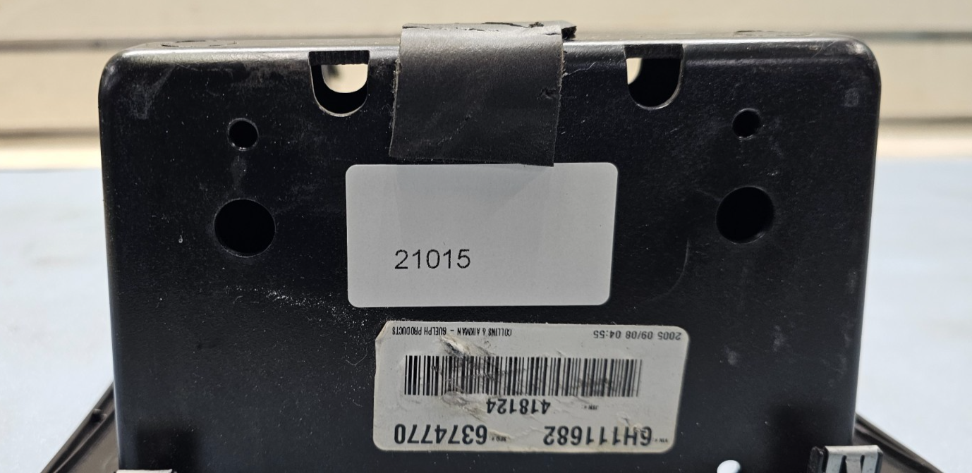 🔥05-07 CHRYSLER 300 CENTER DASH RADIO BEZEL CENTER TRIM PANEL SILVER OEM B16