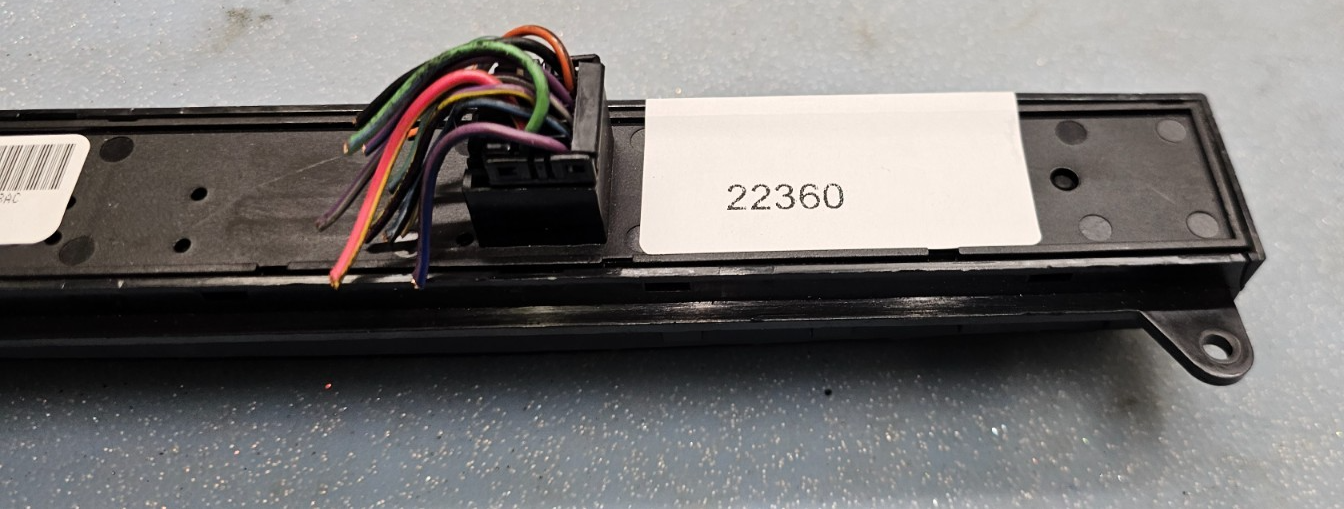 🔥05-06 Grand Cherokee Commander Information Switch Control Instrument Panel