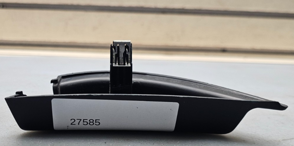 🔥07-10 Chrysler Sebring JS 2.4 front left door mirror inner cover trim
