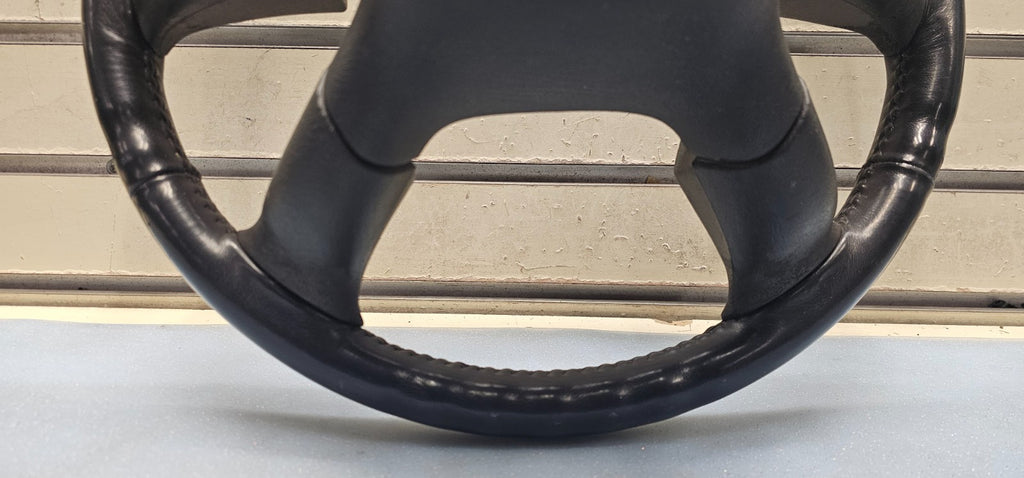 🔥03-06 SILVERADO SIERRA YUKON TAHOE SUBURBAN STEERING WHEEL LEATHER BLACK