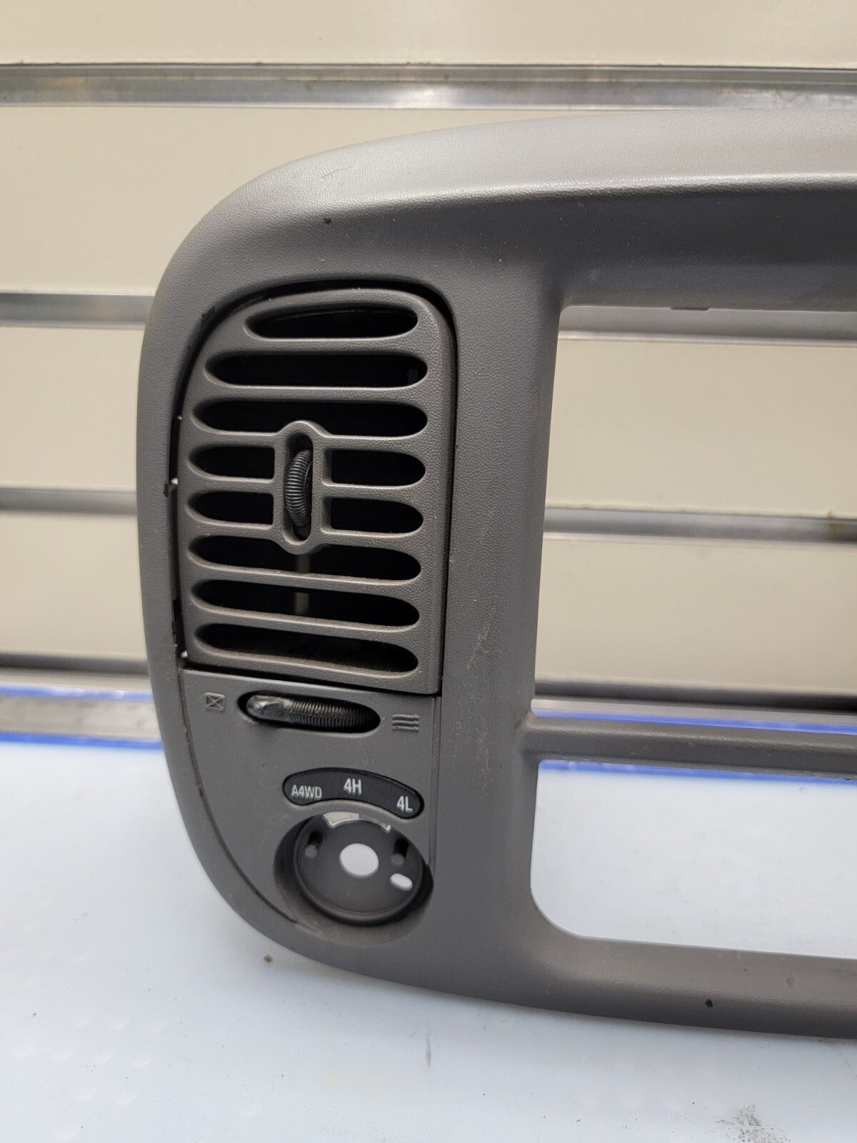 🔥97-03 Ford F150 Center Dash Radio Climate Trim BEZEL Panel AIRBG Line GRAY