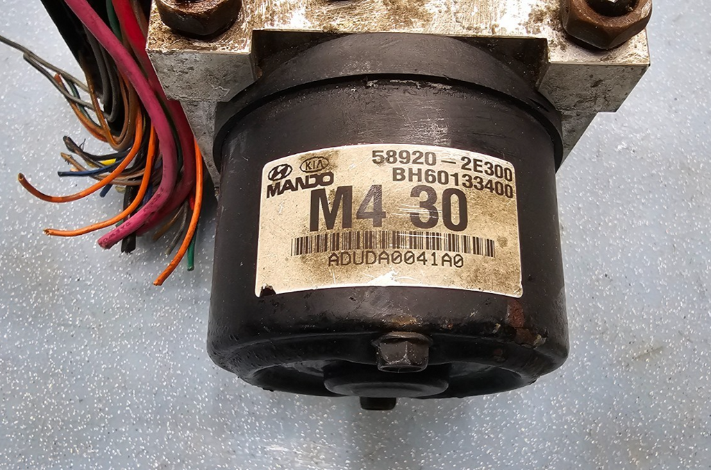 🔥04-09 Hyundai Tucson 05-10 kia Sportage ABS AWD Brake Pump Module Motor Assy