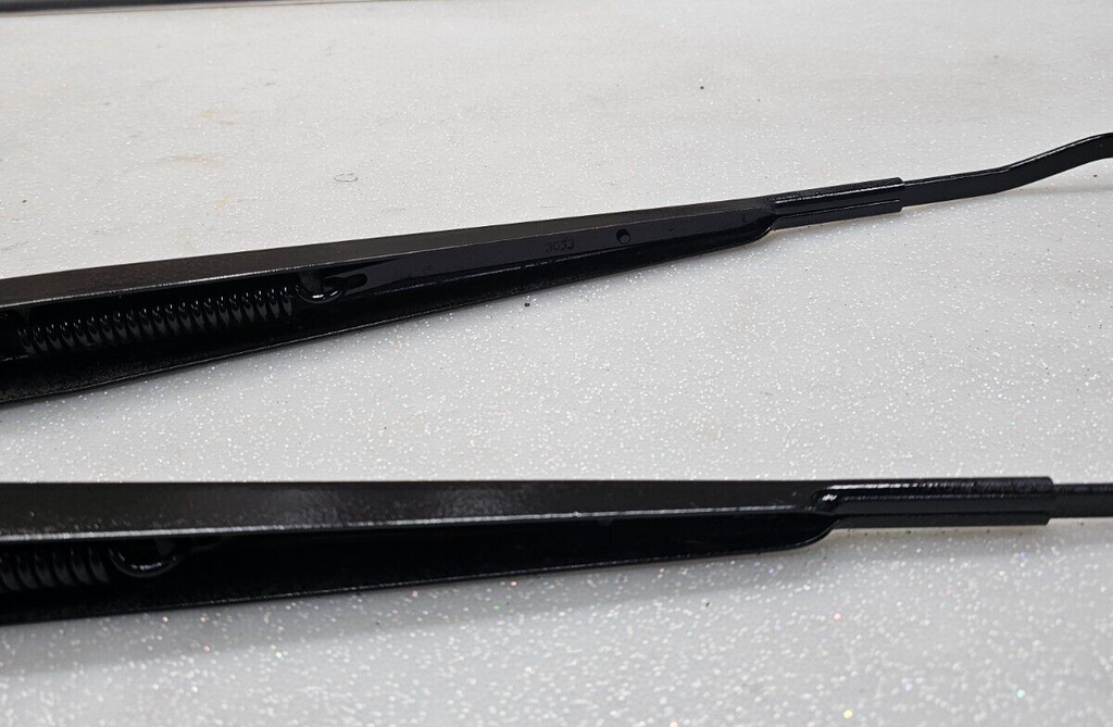 🔥1998-2011 Lincoln Town Car Front Wiper Arms Pair of RH + LH OEM