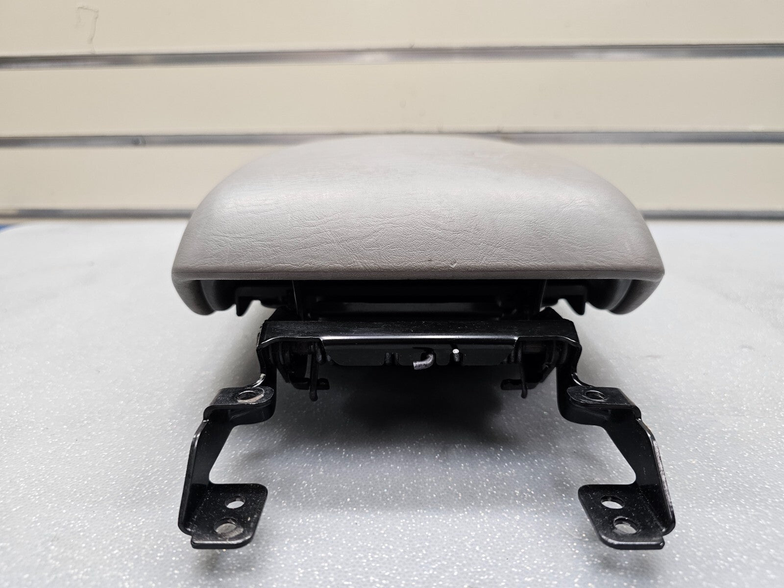 🔥02-06 CAMRY SOLARA LEXUS ES330 CENTER CONSOLE LID ARM REST COVER ASSEMBLY GRAY