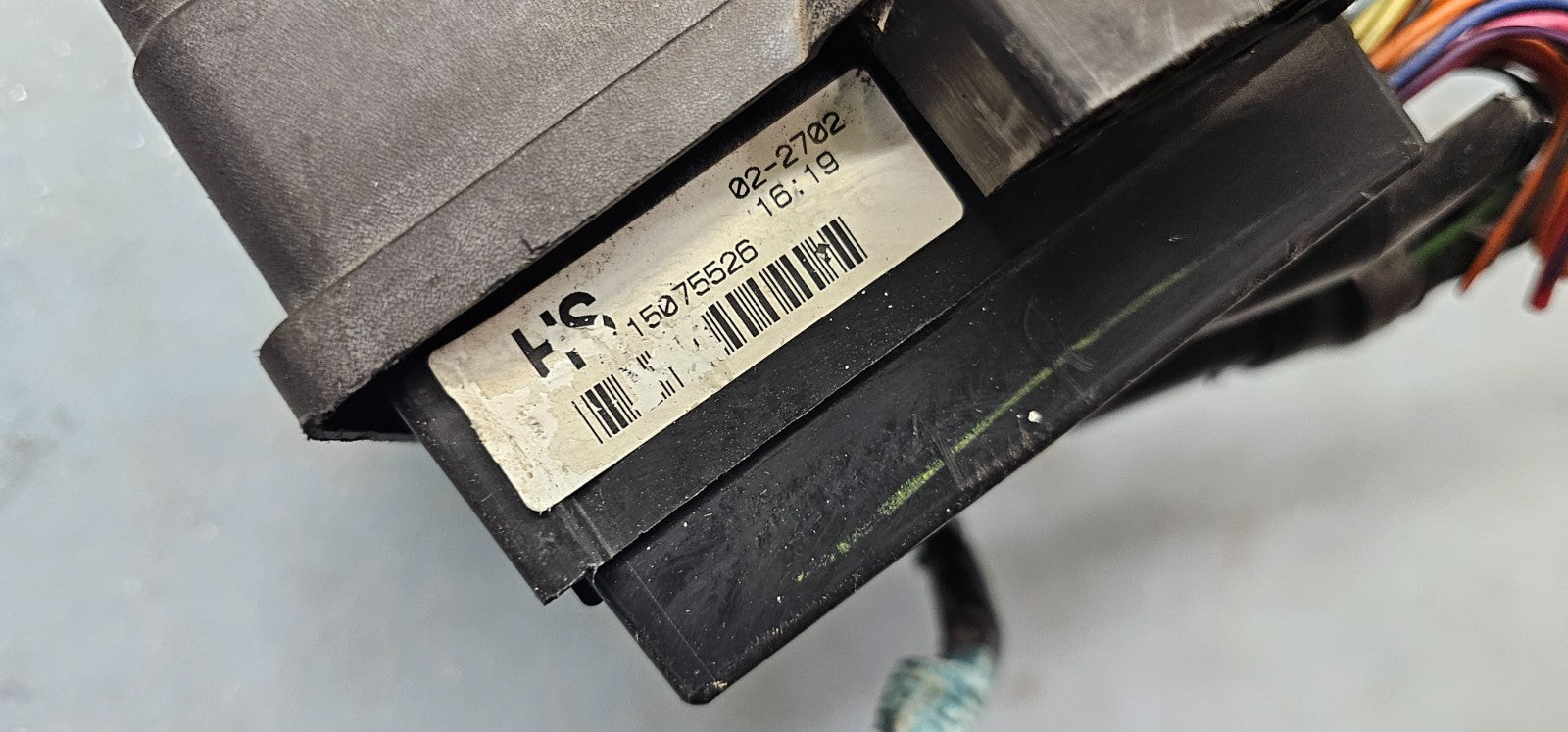 🔥98-04 Sonoma Chevy S10 Engine Fuse Box Relay Wiring Junction Block Assembly