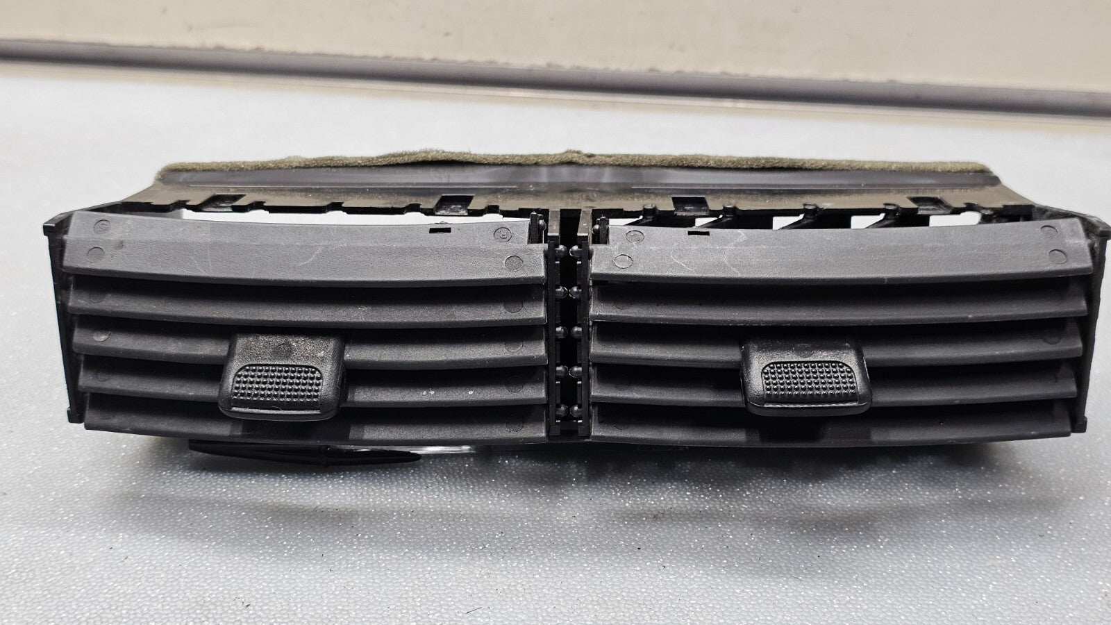 🔥05-07 Toyota Sienna Dash Air Vent Center Middle AC Heater Conditioning black