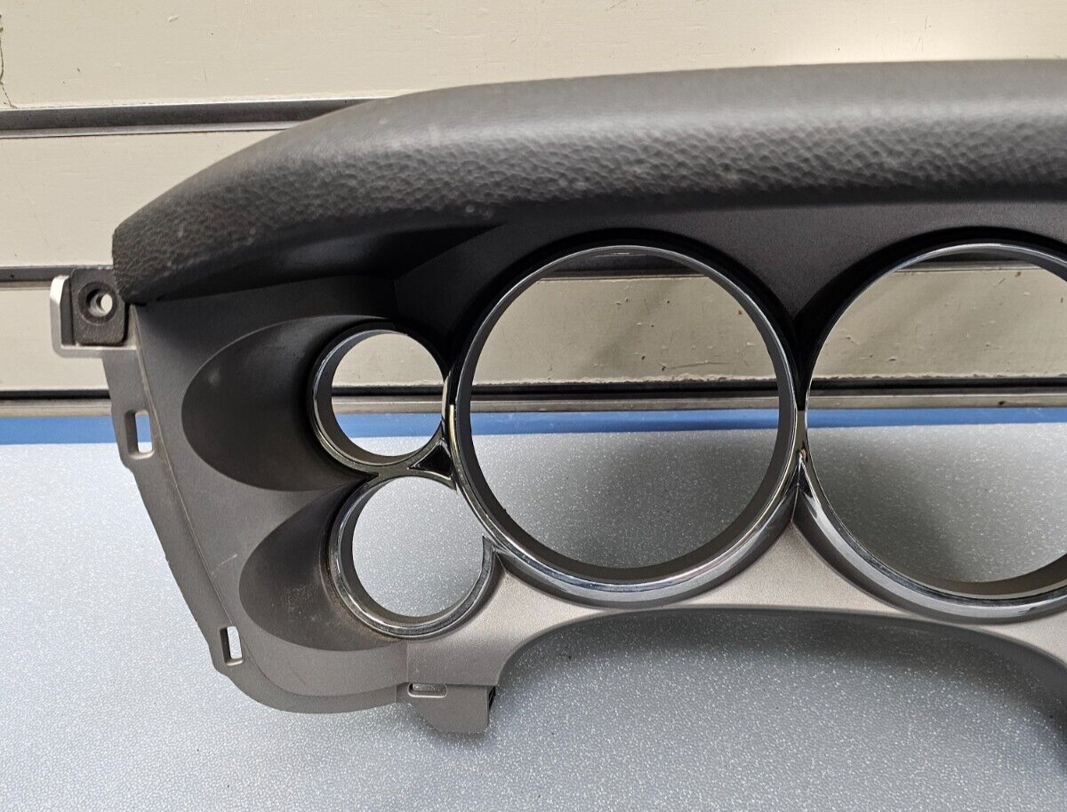 🔥07-13 SILVERADO SIERRA DASH SPEEDOMETER INSTRUMENT CLUSTER BEZEL SILVER C21