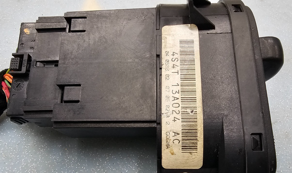 🔥04-07 Focus Dash Headlight Lamp Control Switch Head Fog Light Switch Black