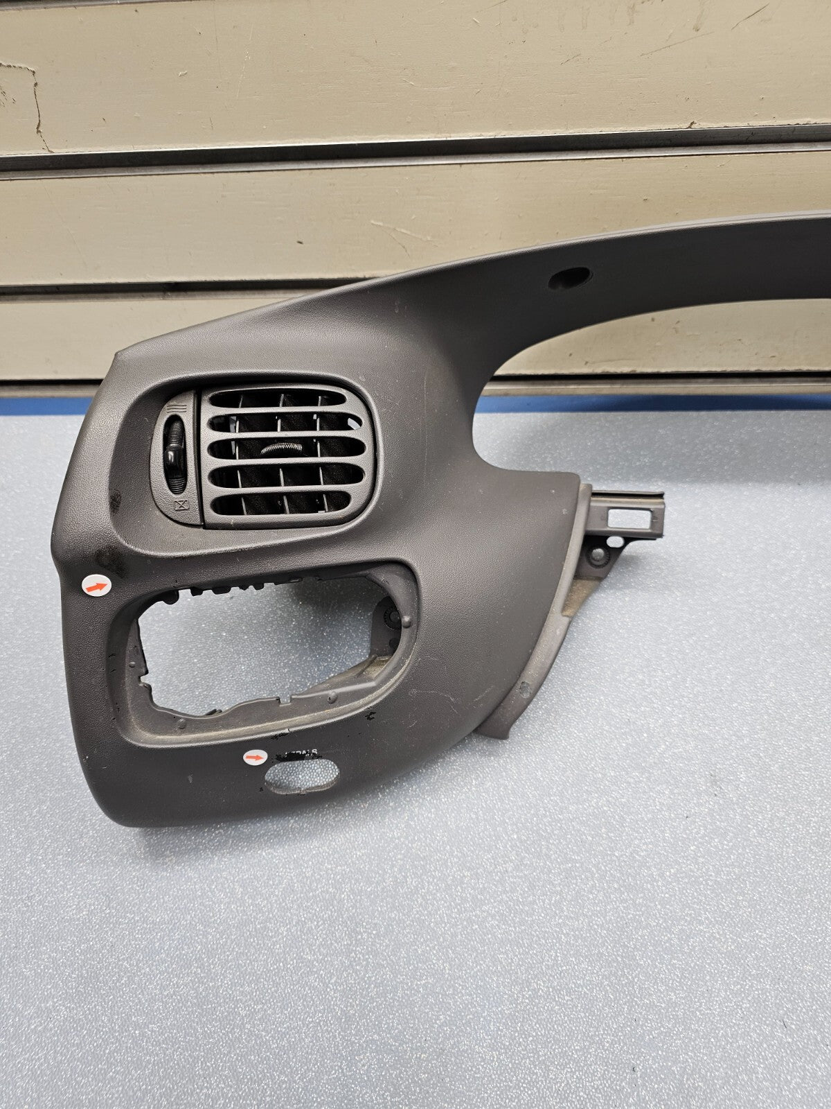97-03 Ford F150 Dash Speedometer Instrument CLUSTER Bezel Trim Panel DK GRAY C13
