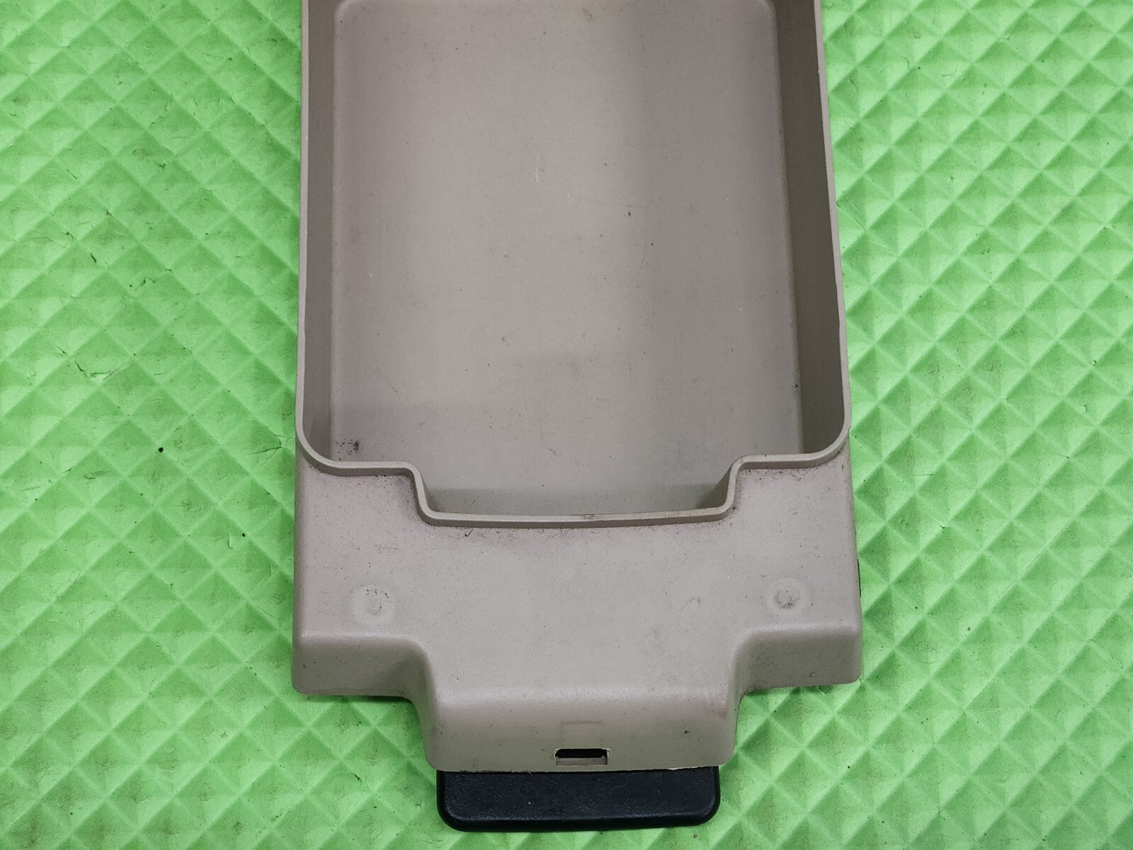 2010-2012 FORD FUSION Front Console Armrest Cover Lid Morad Parts GRAY