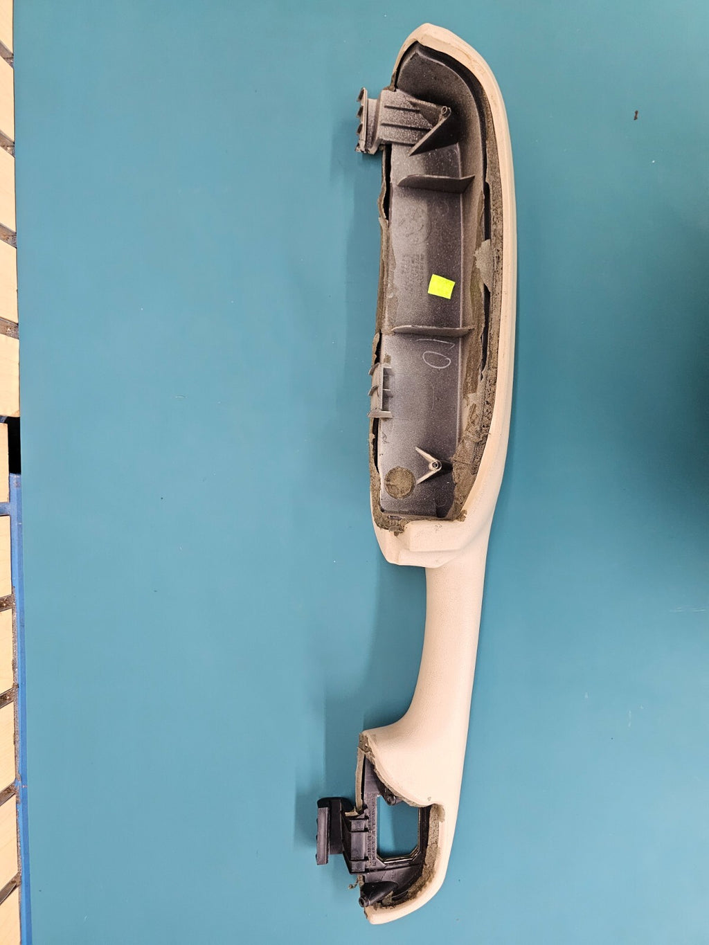 🔥99-06 Silverado SIERRA TAHOE Door Panel ARMREST Rear LEFT Handle LIGHT TAN H3