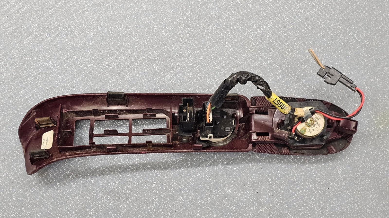 🔥95-99 Chevy CK TAHOE YUKON Left Driver Master Power Window Door Switch Red WS2