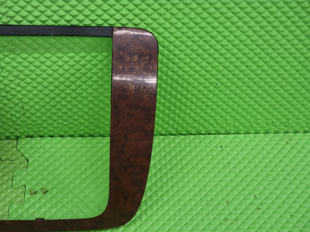 🔥07-13 SUBURBAN TAHOE YUKON CENTER DASH RADIO BEZEL TRIM WOODGRAIN