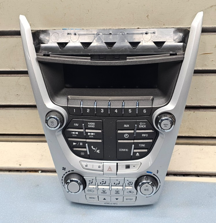 10-11 Equinox Terrain AM FM Radio Stereo Climate Control Trim Panel Bezel SILVER