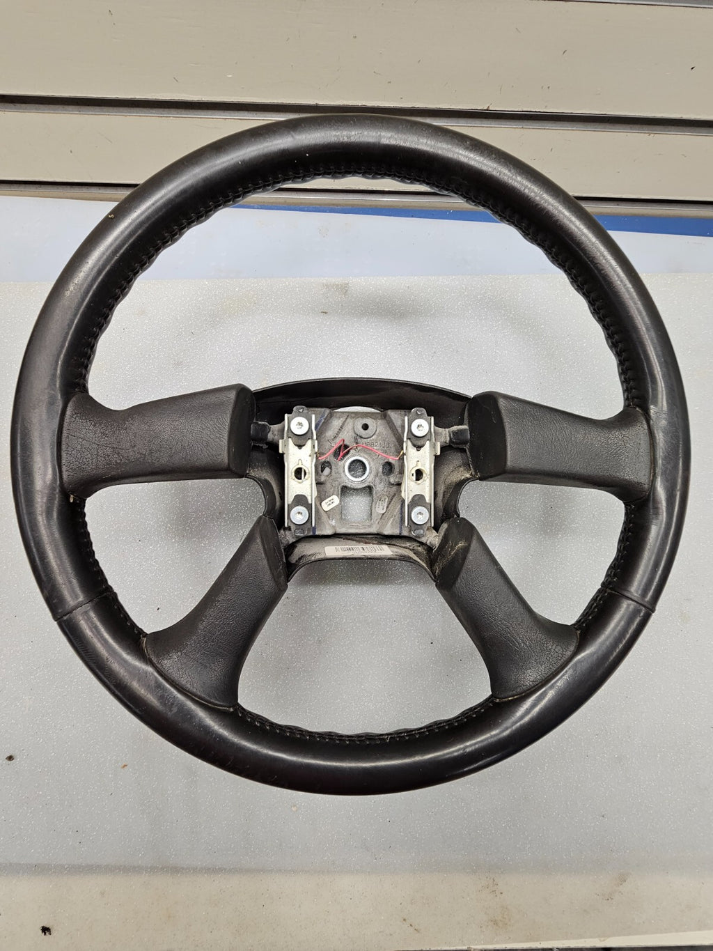 03-06 Chevrolet Tahoe Suburban Yukon Escalade Steering Wheel Column BLACK OEM
