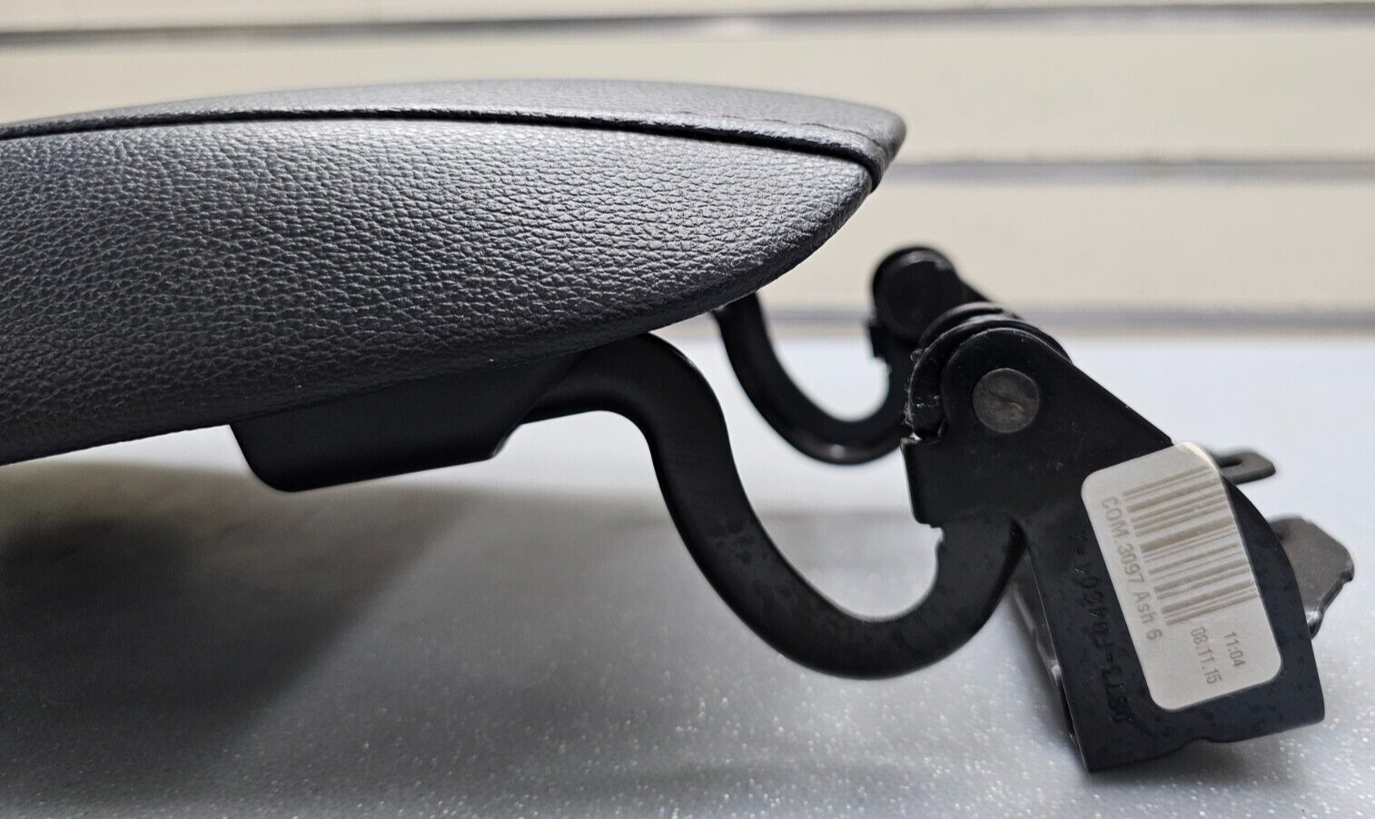 🔥13-16 Ford Fusion Front Center Console Lid Armrest Leather Cover Top Pad Black
