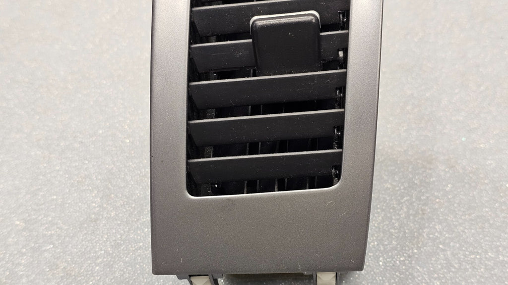 07-10 Mitsubishi Outlander Dash Right Passenger Air Vent A/C Heater Panel Silver