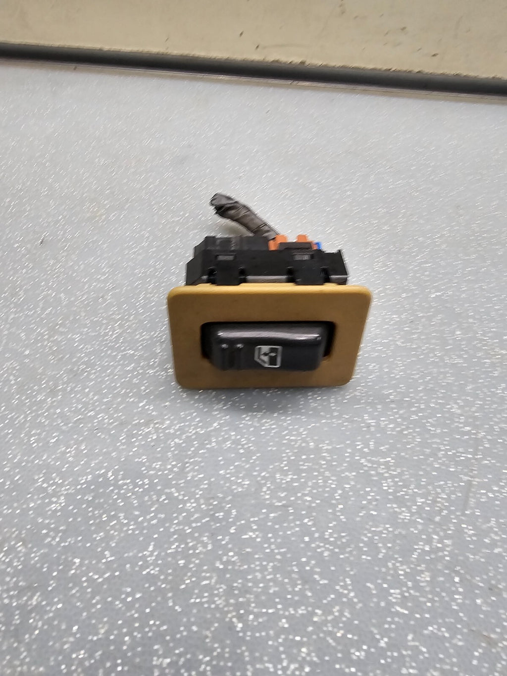 99-02 Chevy Silverado SIERRA Power Window Switch REAR Left or Right Dark TAN WS3