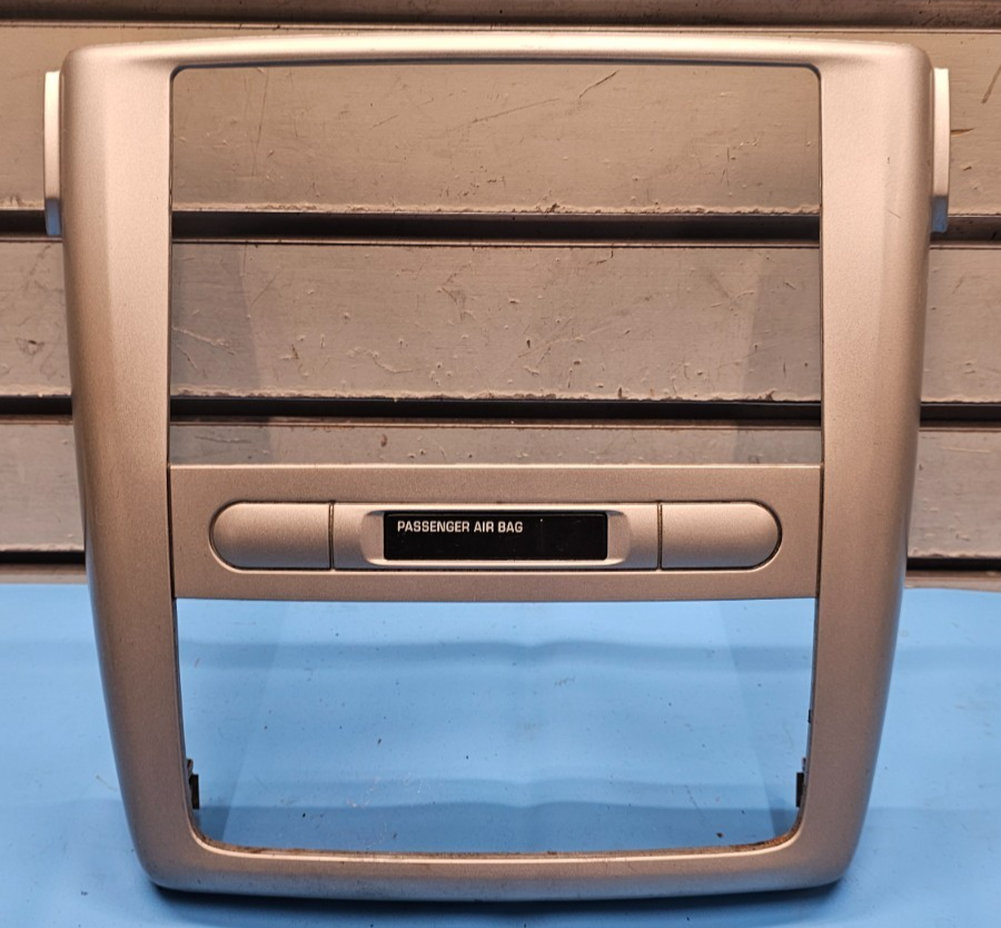🔥05-10 COBALT PURSUIT DASH CLIMATE CONTROL RADIO STEREO BEZEL TRIM PANEL SILVER