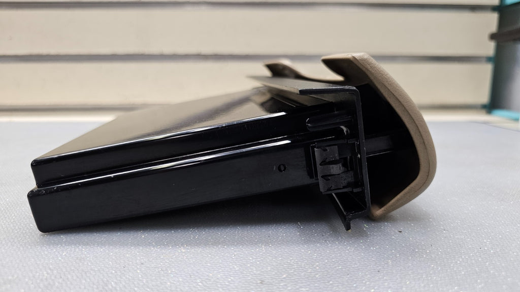 🔥00-05 BUICK LESABRE Front Dash Storage Cubby Assembly