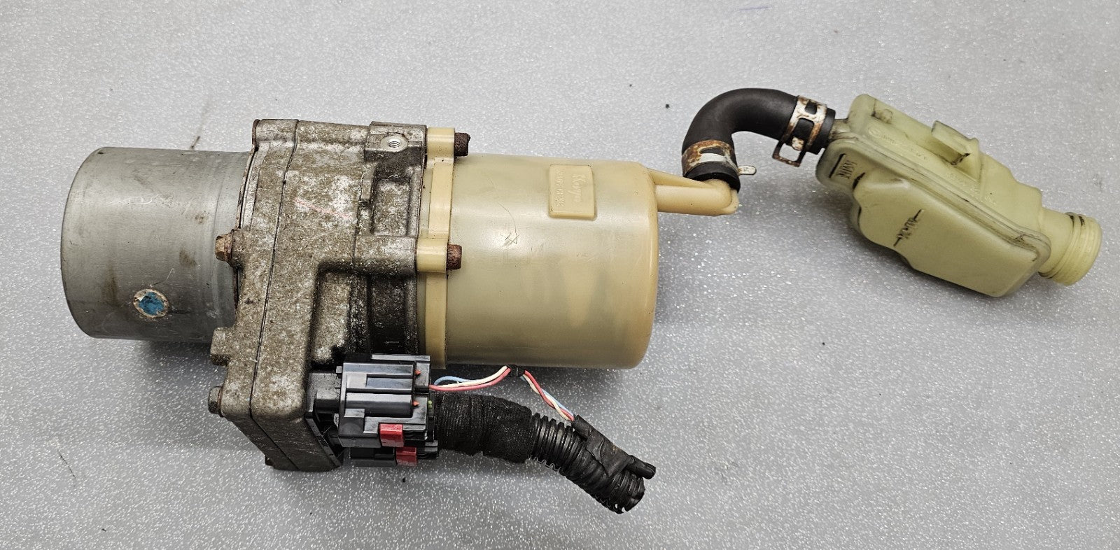 🔥10-13 MAZDA 3 ELECTRIC POWER STEERING FLUID PUMP ASSIST MOTOR ASSEMBLY 2 PLUG