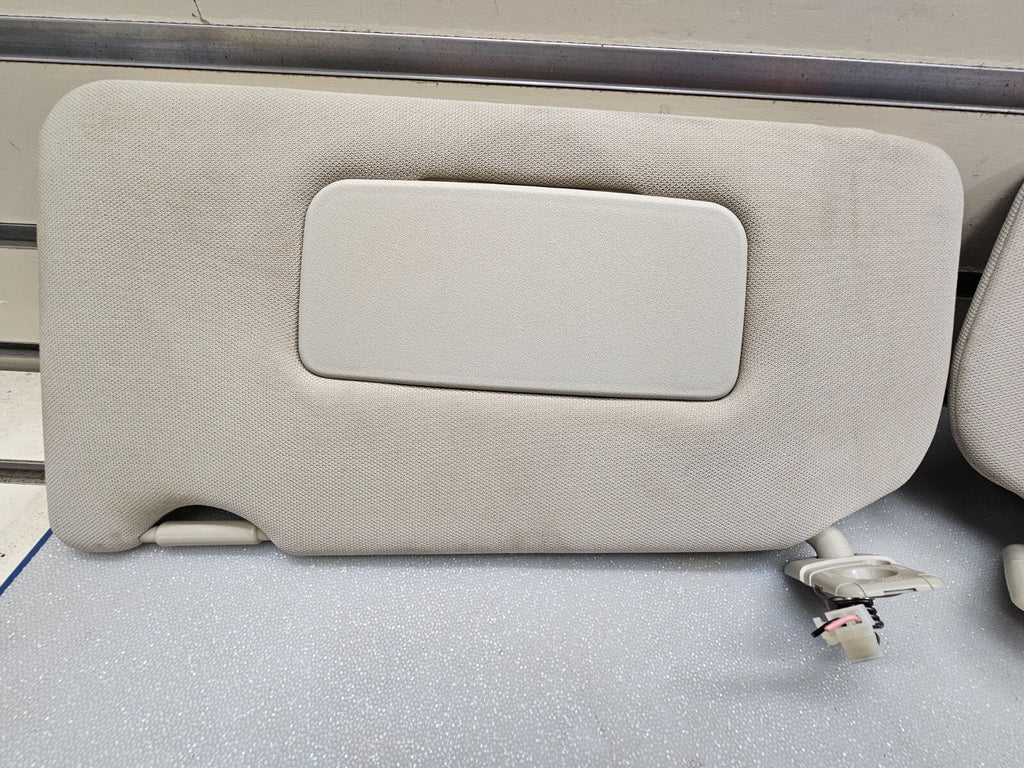 🔥2007-2012 Nissan Altima Sun Visor driver and passenger set gray - lighted OEM