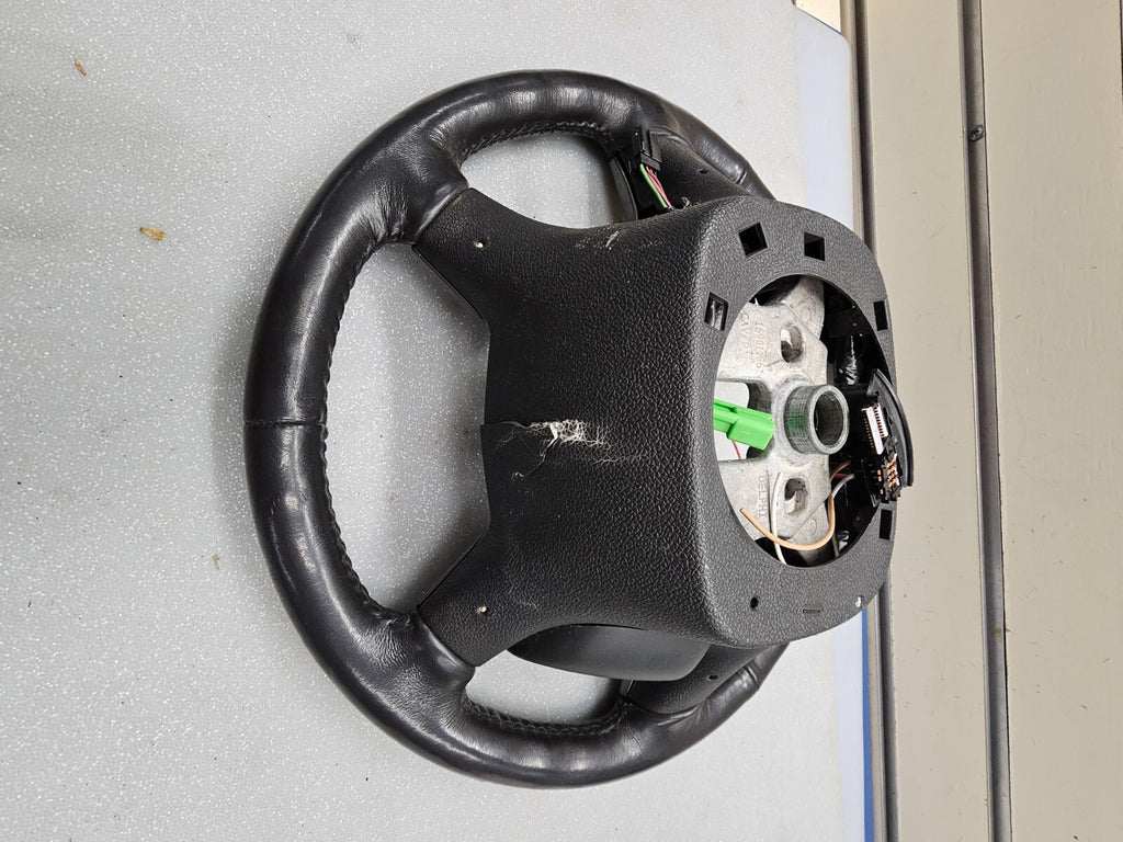 🔥2007-2014 Chevrolet Silverado Sierra Tahoe Yukon Leather Steering Wheel Black