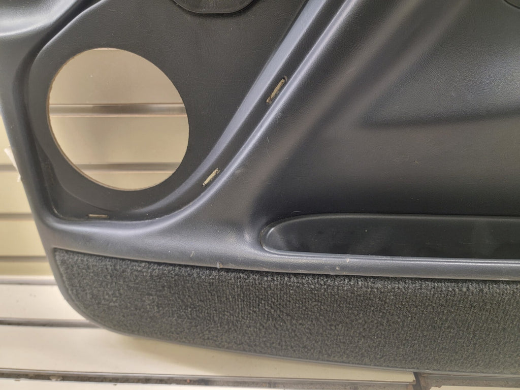 🔥 1999-2002 Chevy Silverado SIERRA Door Panel Front right passenger black D4