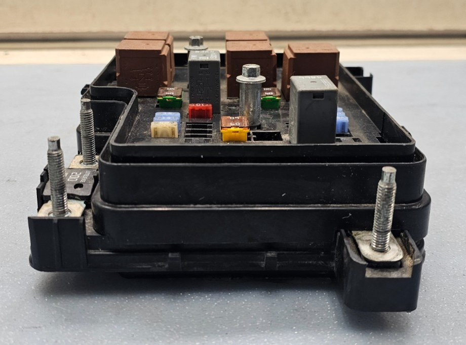 🔥08-13 Tahoe Yukon Sierra Hybrid 5.3 Fuse Box Relay Junction Wiring Block TIPM