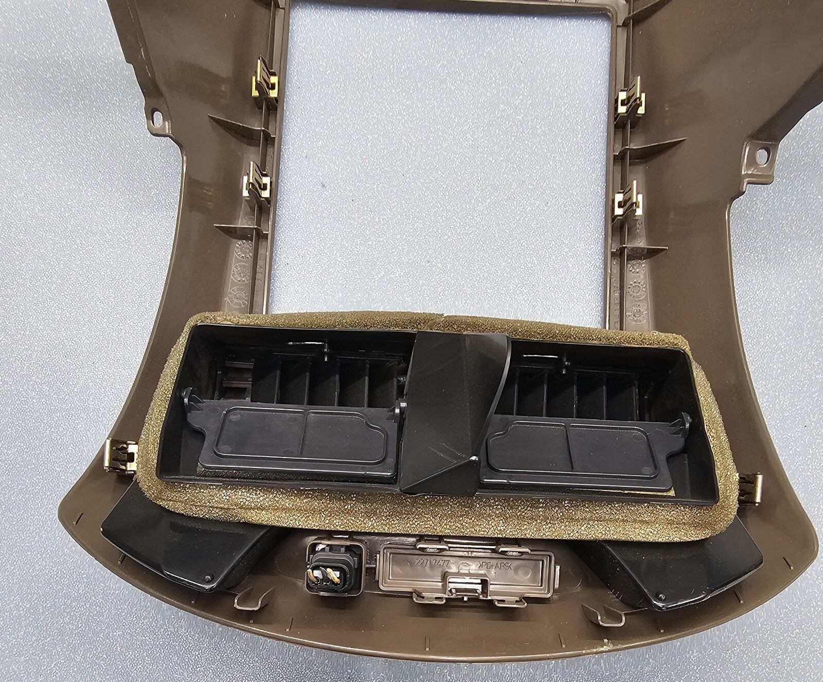 🔥04-07 Chevy MALIBU Dash Center Bezel Radio Climate Air Vents TRIM Tan B7