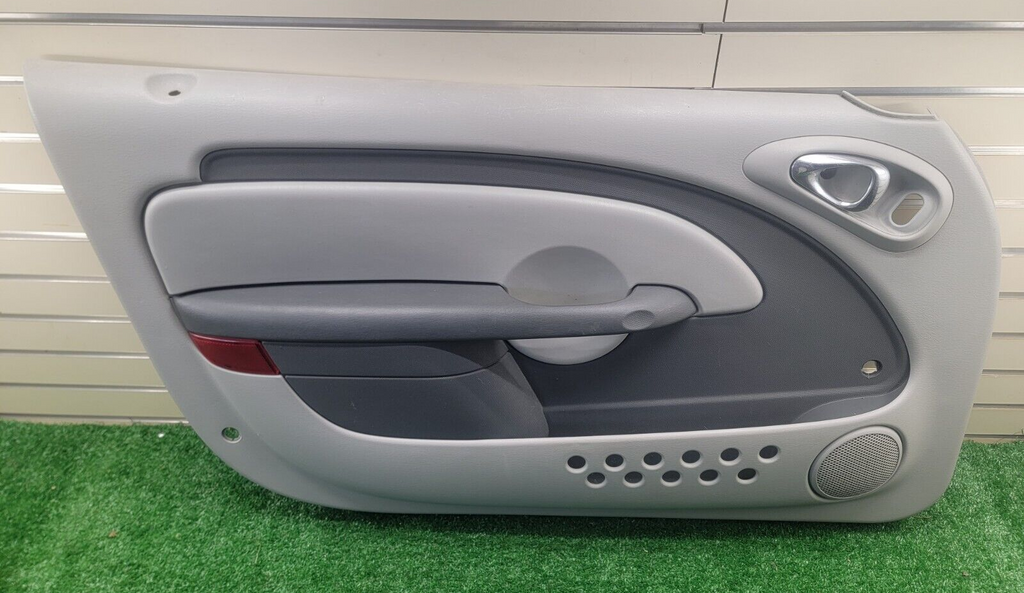 🔥01-10 CHRYSLER PT CRUISER CONVERTIBLE FRONT LH INTERIOR DOOR PANEL Light Gray