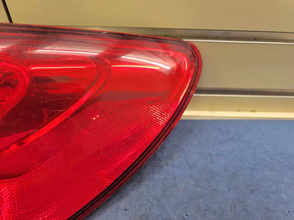 🔥2011 - 2014 Chrysler 200 Tail Light taillight tail lamp passenger side right