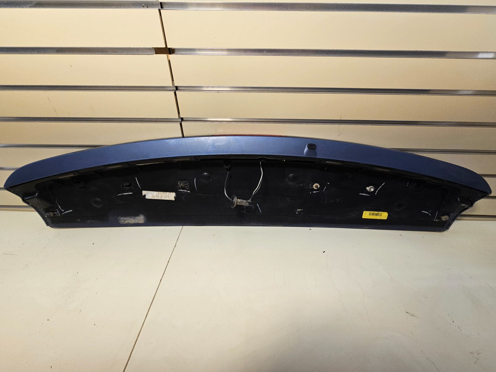 🔥11-20 Dodge Grand Caravan Rear Upper Hatch Spoiler Wing Mount Break Light Blue