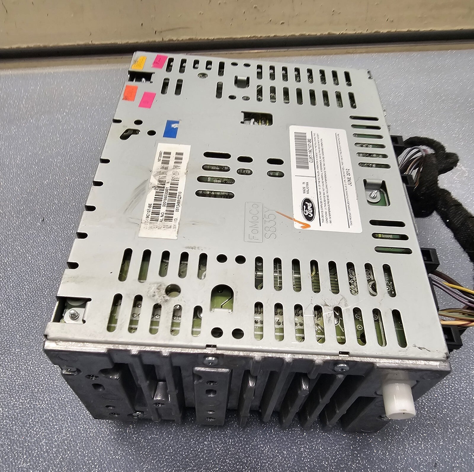 13-16 Ford Escape OEM Single CD AM FM MP3 Radio Block/FE