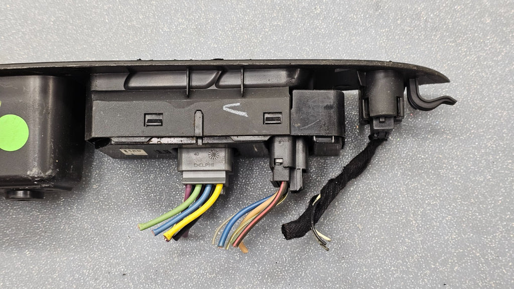 🔥07-09 Saturn Aura Left Driver Master Power Door Window Switch Assembly Black