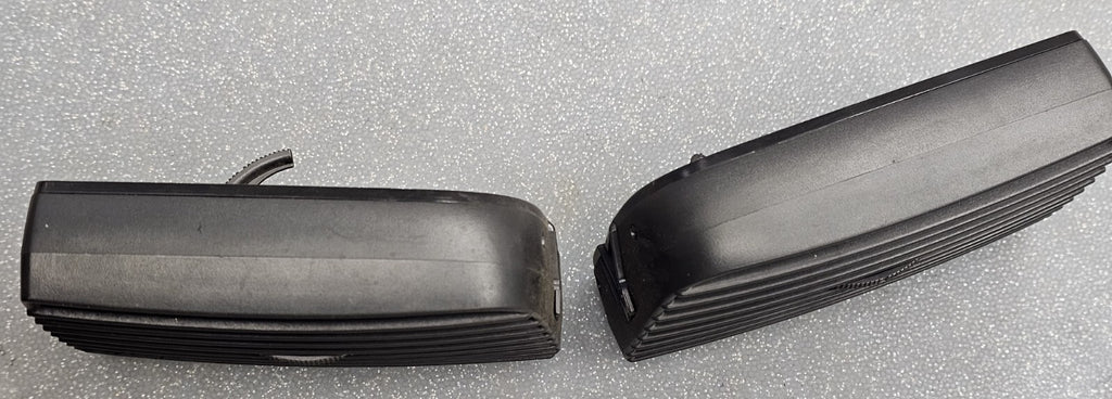 02-05 Dodge RAM CENTER DASH LEFT/RIGHT Heater Air Vents Filter Conditioner Pair