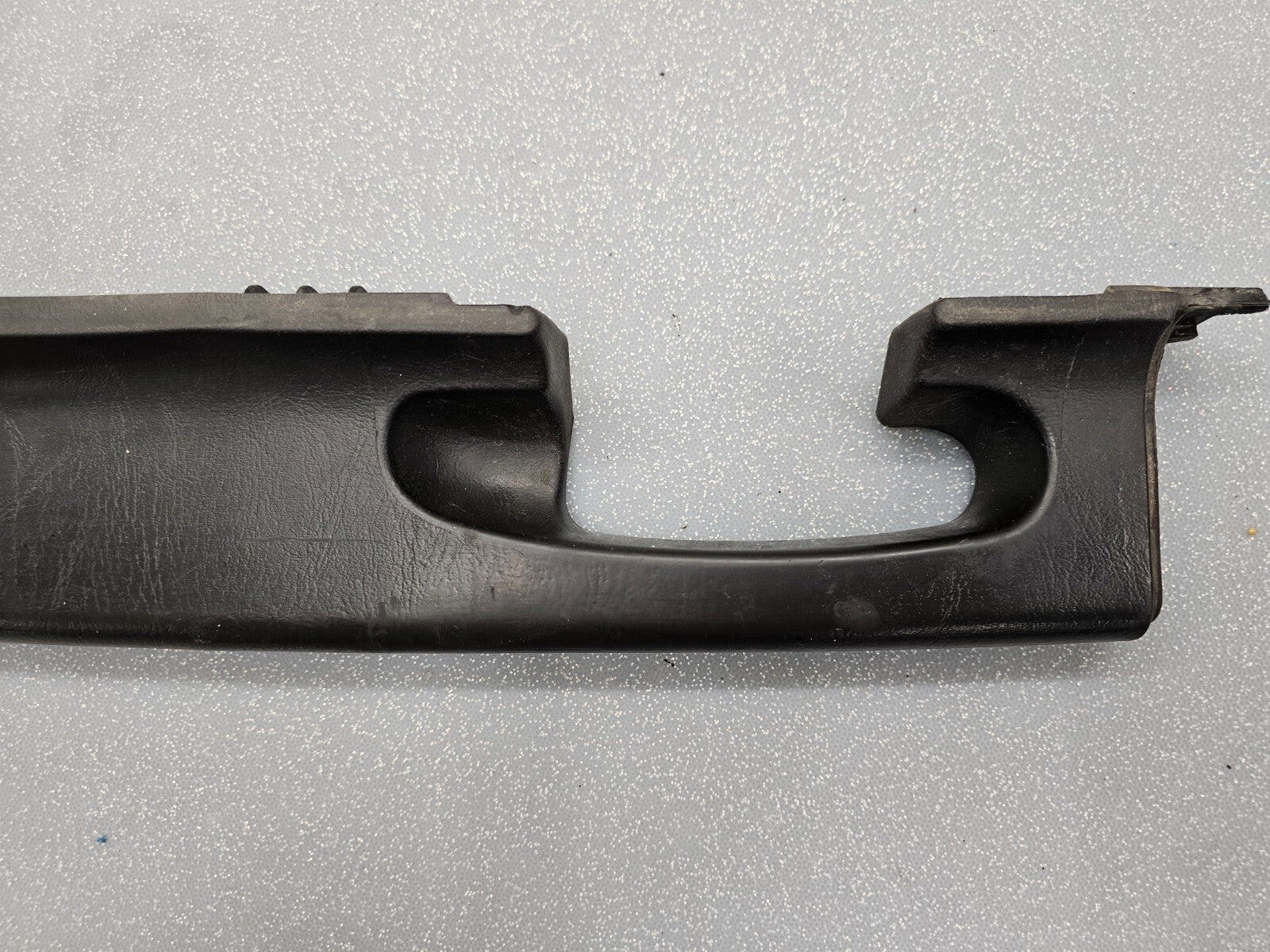 99-07 Ford F250 F350 EXCURSION DOOR PANEL ARMREST LEFT DRIVER HANDLE PULL BLACK