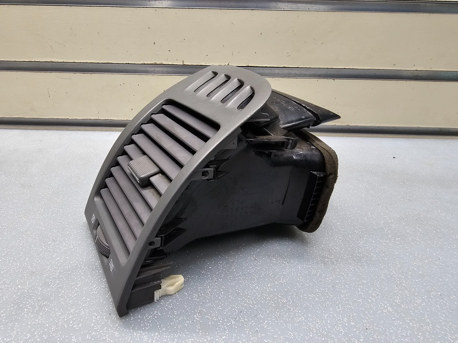 🔥02-06 TOYOTA CAMRY DASH LEFT DRIVER AIR VENT CONDITIONER HEATER FILTER DK GRAY