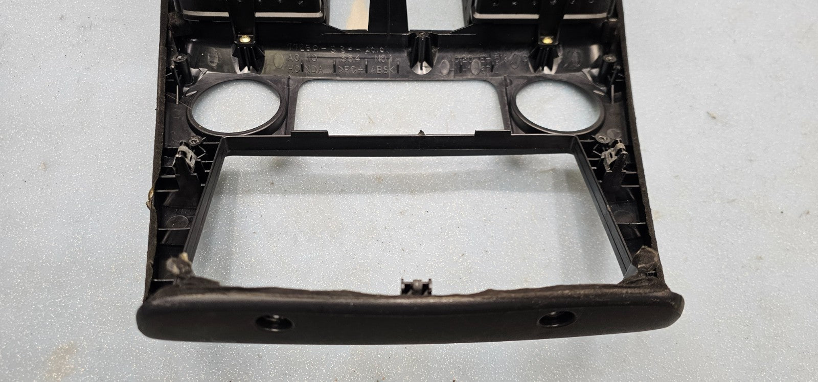 98-02 HONDA ACCORD FRONT CENTER DASH RADIO STEREO CLIMATE BEZEL TRIM PANEL BLACK