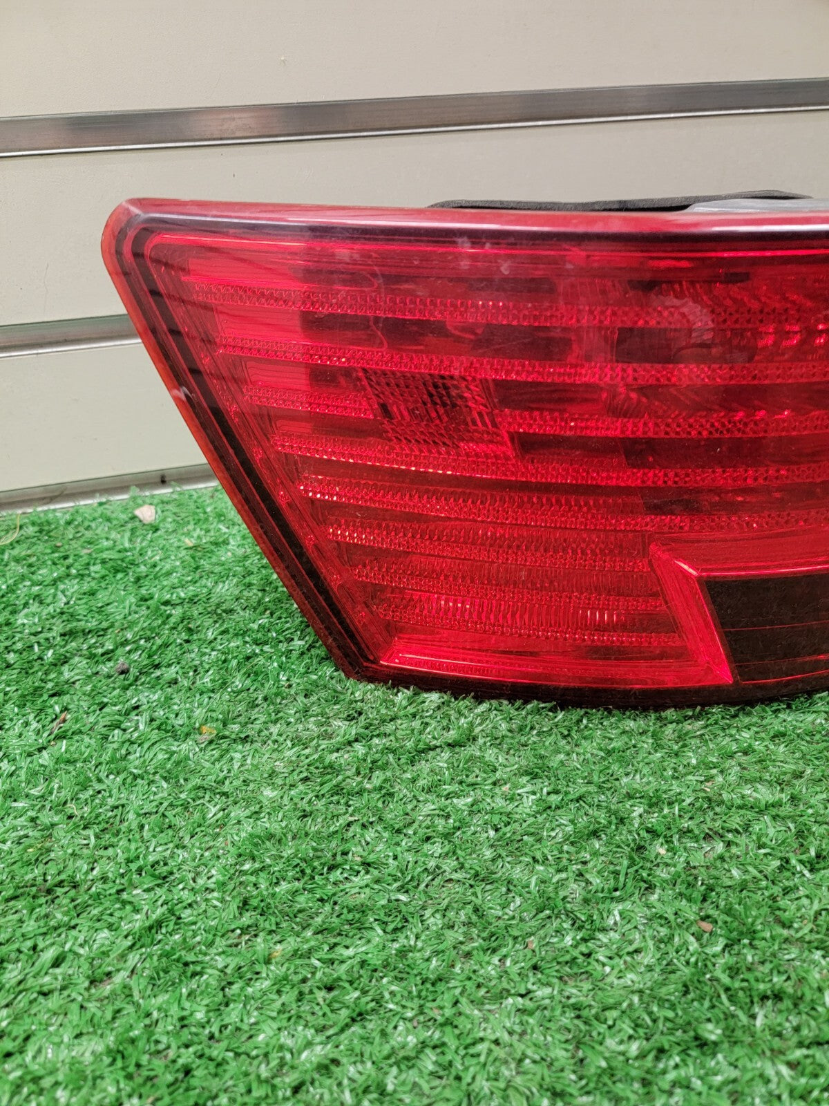 🔥09-10 Hyundai Sonata Tail Light Assembly Chrome Left Driver Side Outer OEM