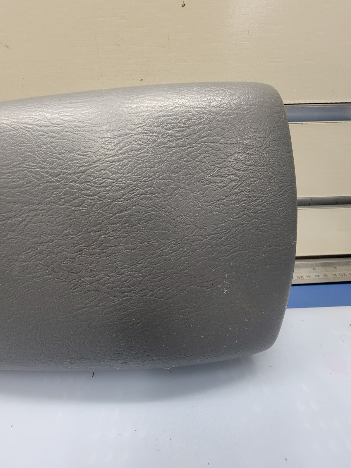 🔥2002-2007 Jeep Liberty Center Console Arm Rest Lid BLACK OEM