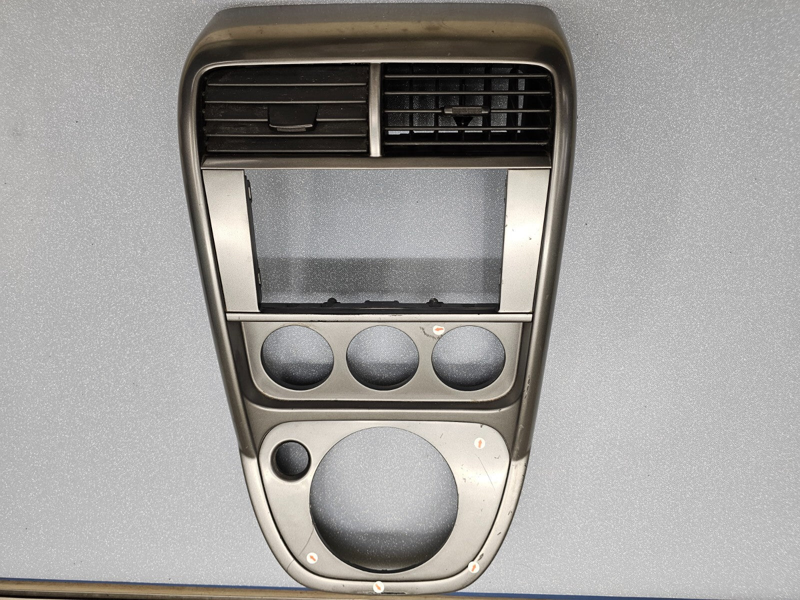 🔥03-06 Honda Element Center Dash Radio Surround Bezel Trim Panel Climate Silver