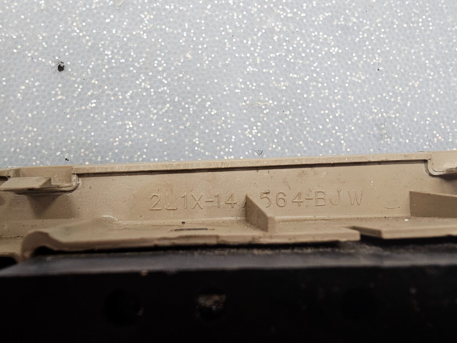 03-06 Ford Expedition Left Driver Master Door Window Control Switch Assembly Tan