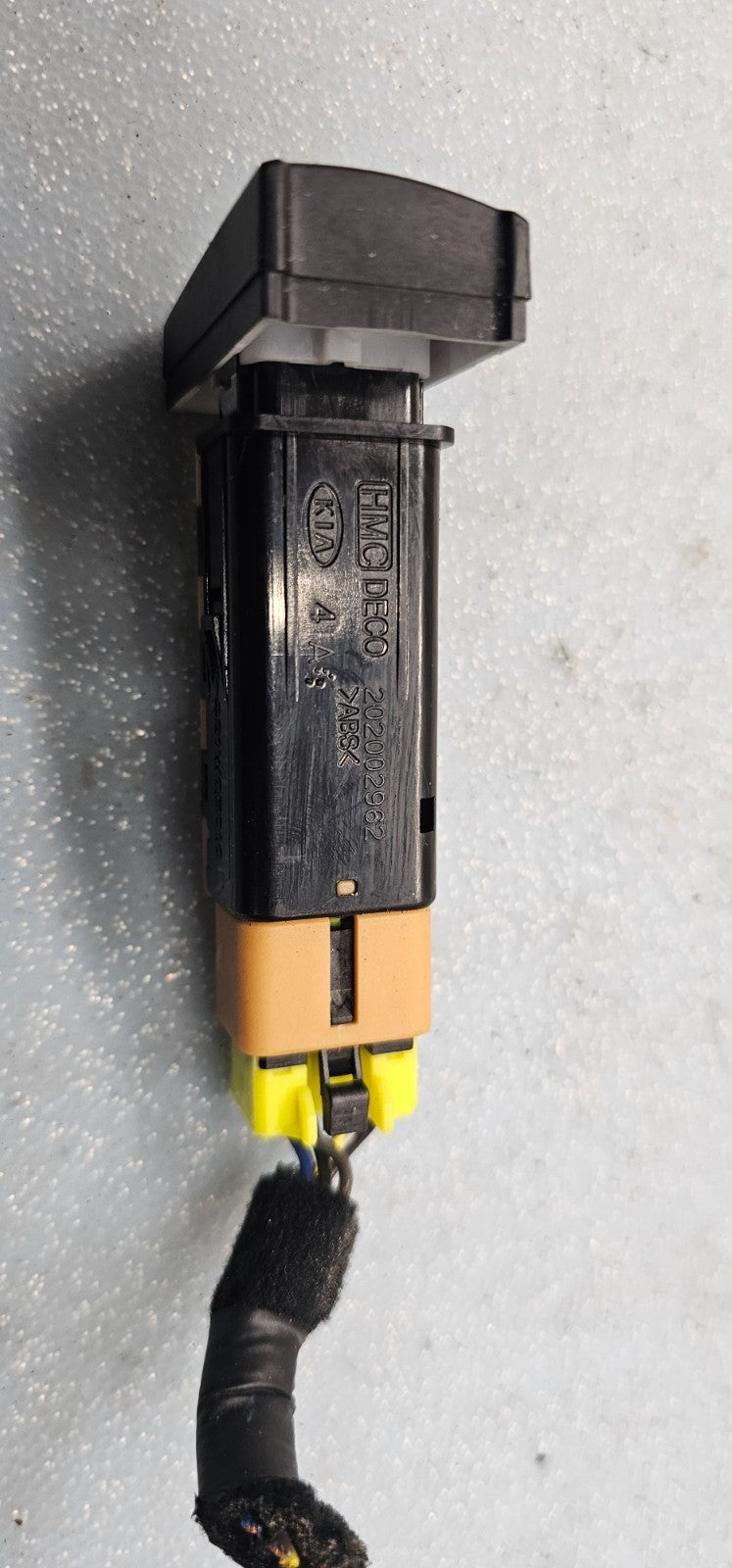 🔥09-12 HYUNDAI SANTA FE Rear Window Heating Heated Switch Button Assembly OEM