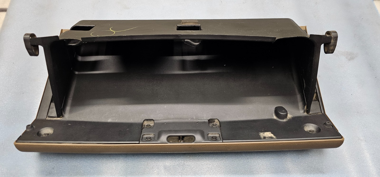 🔥98-01 Dodge RAM Dash GLOVE BOX Storage Compartment Door Lid Assembly Tan