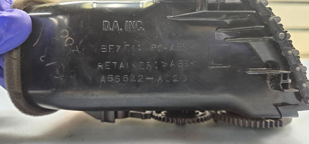 🔥02-06 TOYOTA CAMRY RIGHT PASSENGER DASH AIR VENT CONDITIONING HEATER GRAY
